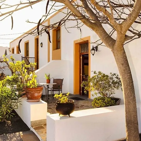 Casa Lola Y Juan Hotel