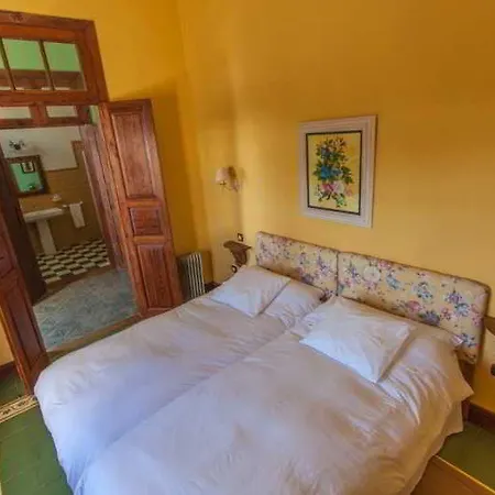 Casa Lola Y Juan
