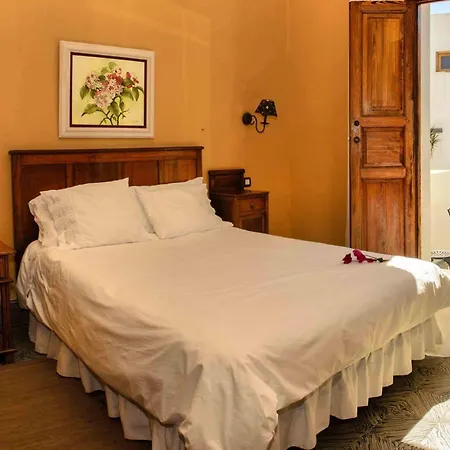 Casa Lola Y Juan Hotel Haría